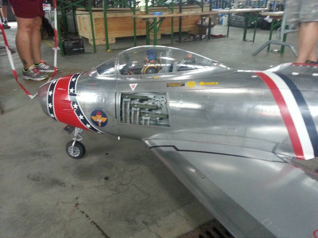 SCOTT兄的F-86F用800度鈑金電鍍蒙皮