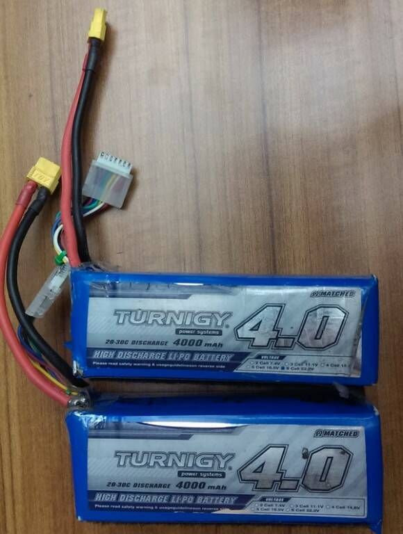 Turnigy 20-30C 6S 4000mAH 電池
