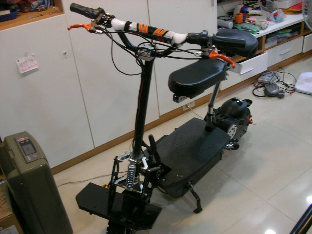 e-scooter (1).JPG