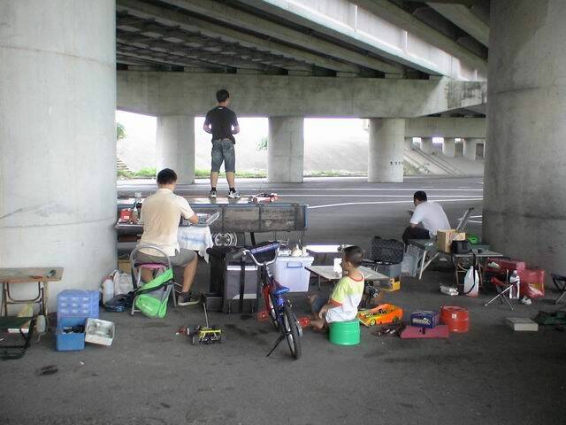 源哥玩車兼保母--好車手+好爸爸