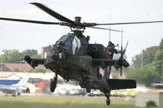AH-64D_RIAT2005_027_800_iyYShpETa2WE.jpg