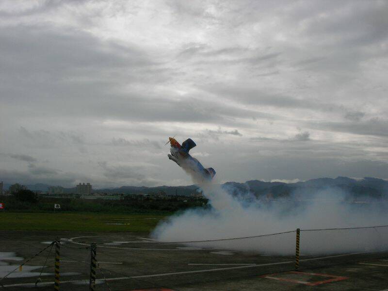 停懸中(很像噴射飛出去齁^^~