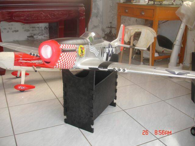 1米4  P51-D 示範飛機架