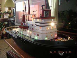 14-tug122505.jpg