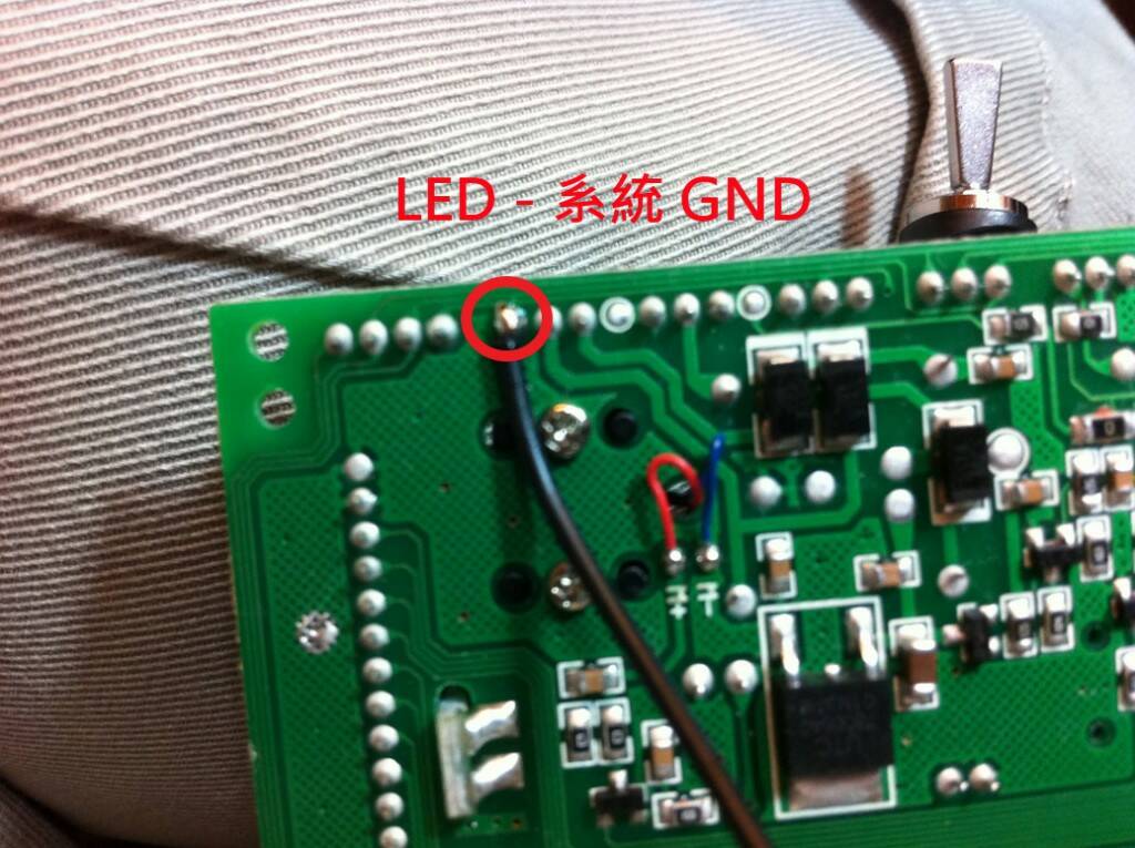 D10-LED-3.JPG