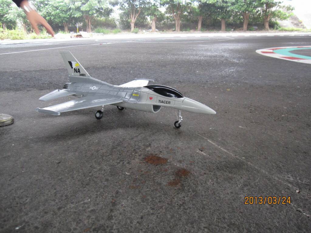 f16??