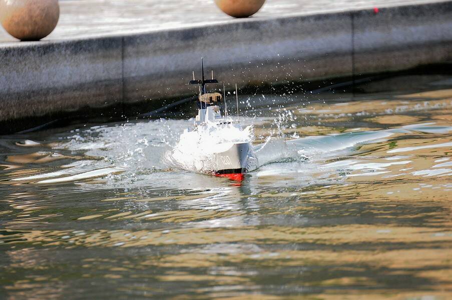 破大浪76砲位就像湯匙一樣