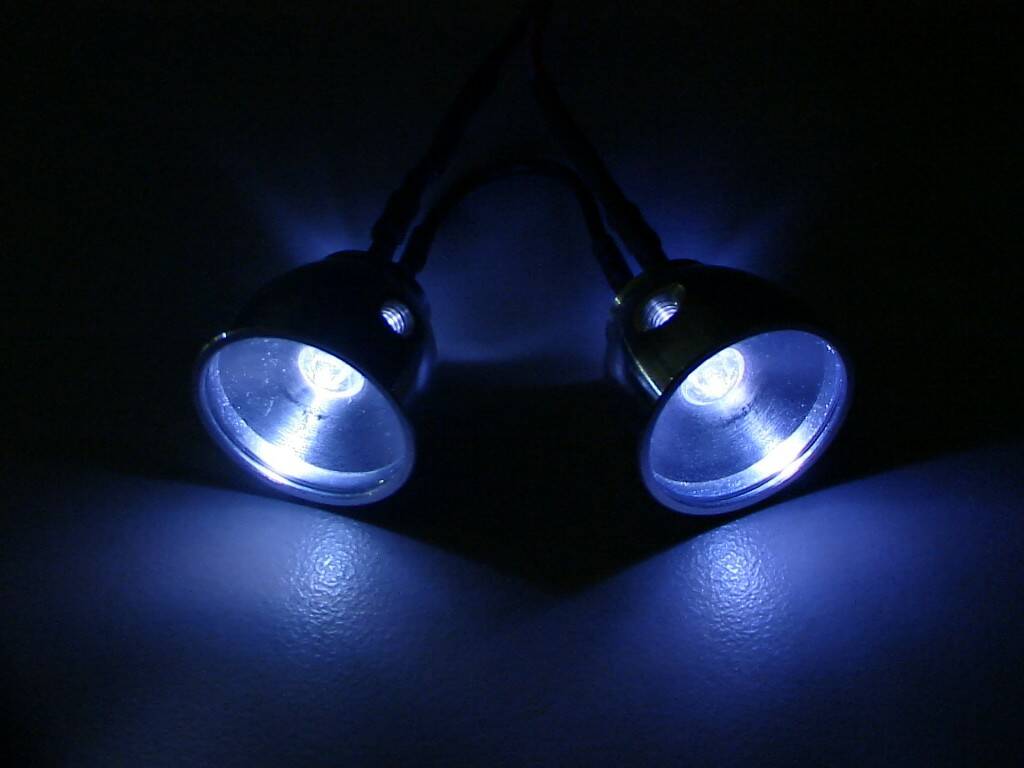 R1 2LED Assembly 8.JPG