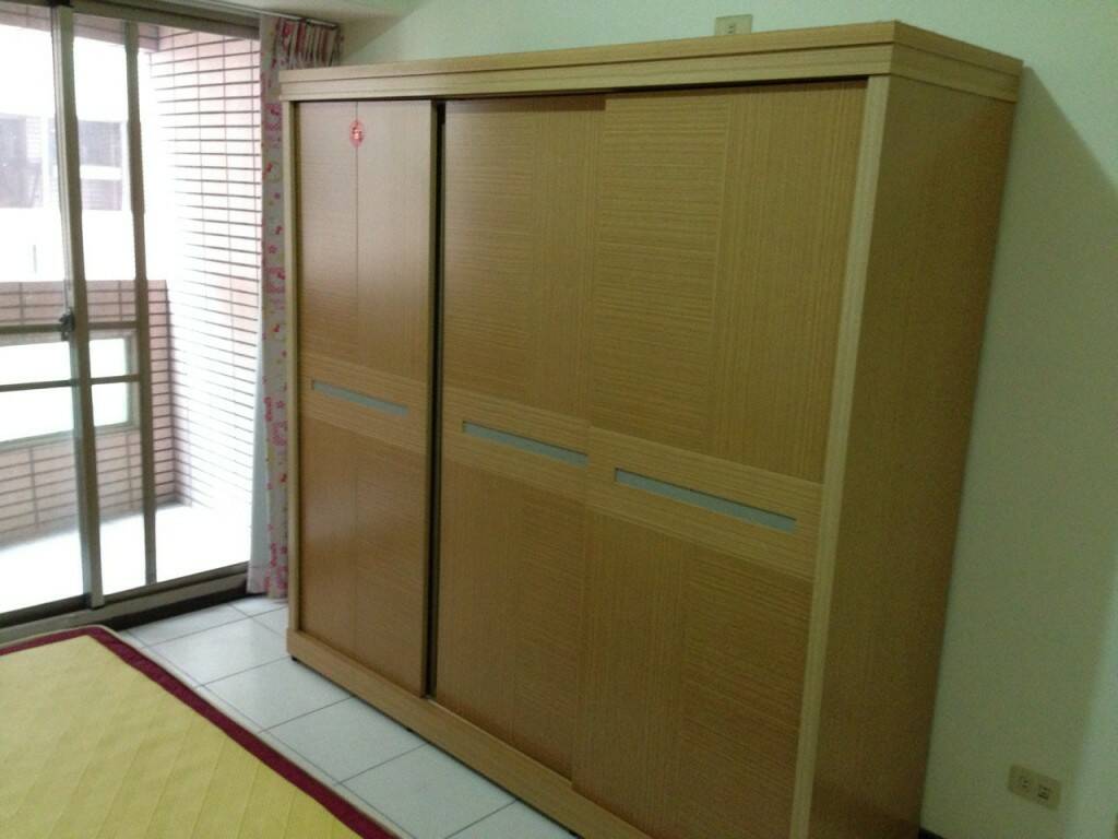 大衣櫥2000