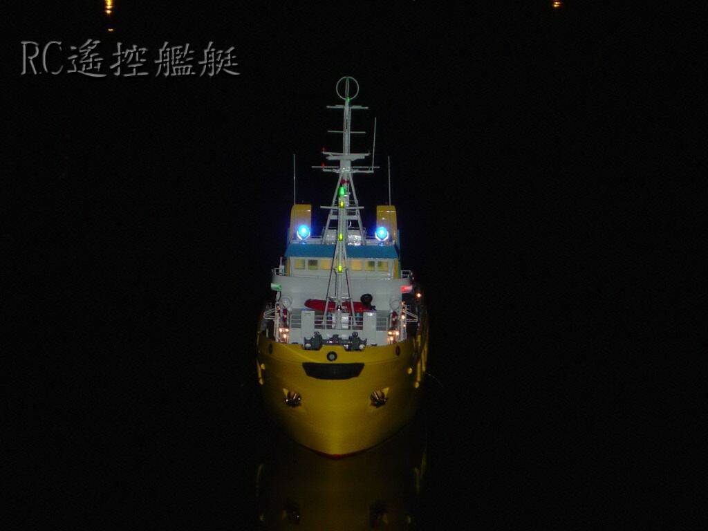 放大版自製的快樂獵人號