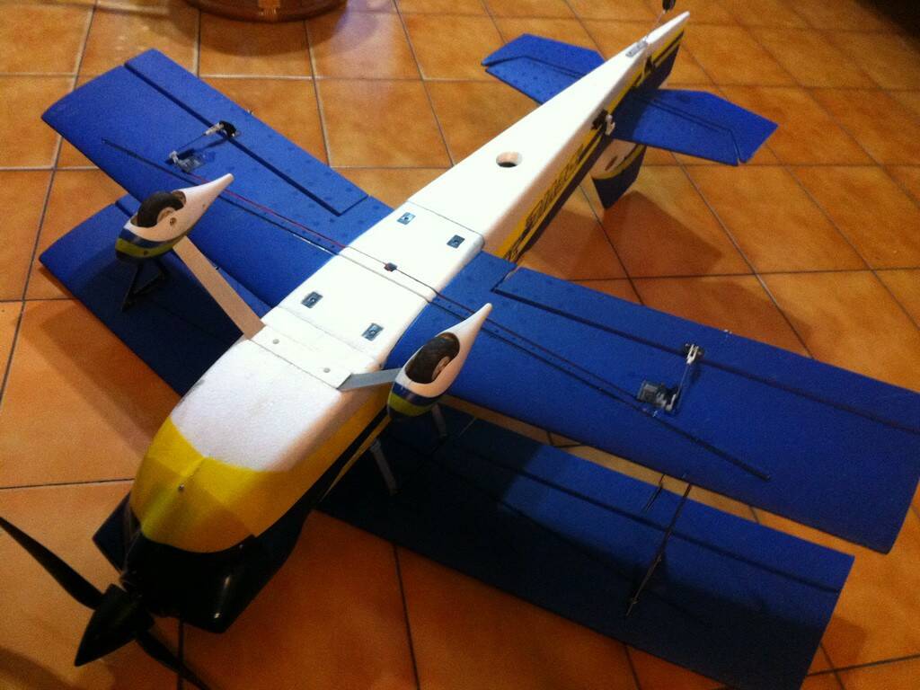 飛機底部