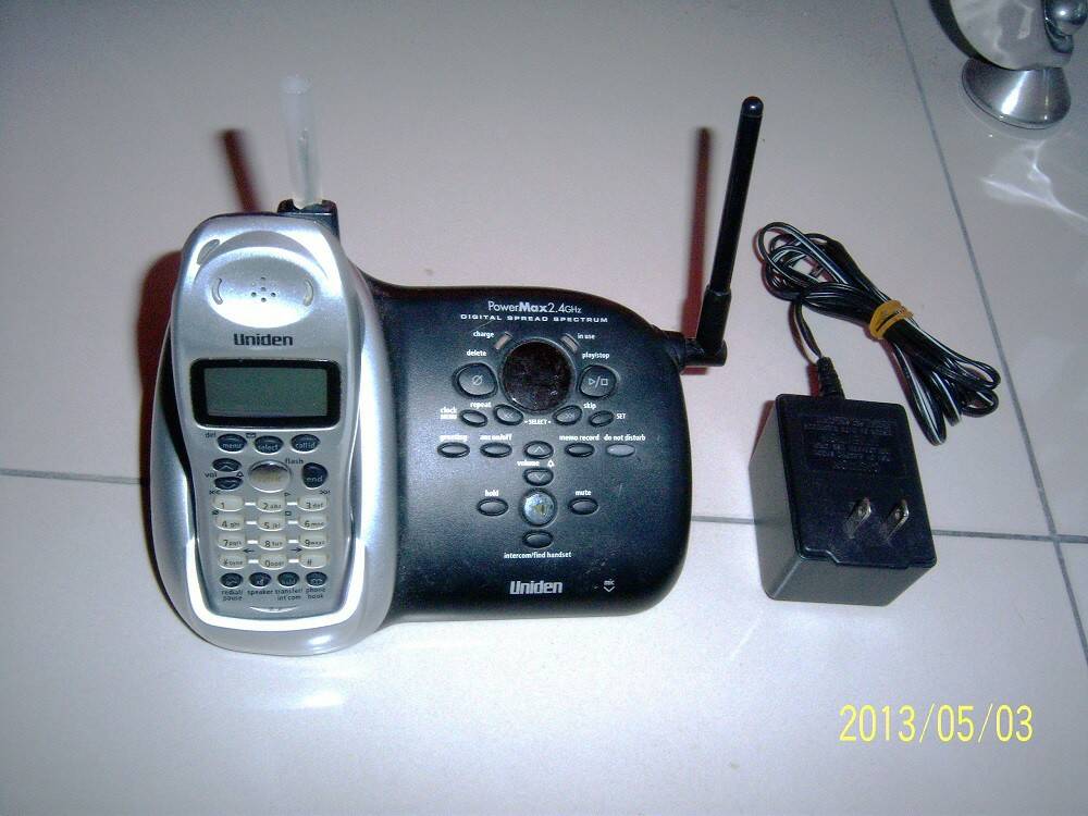 phone1.jpg