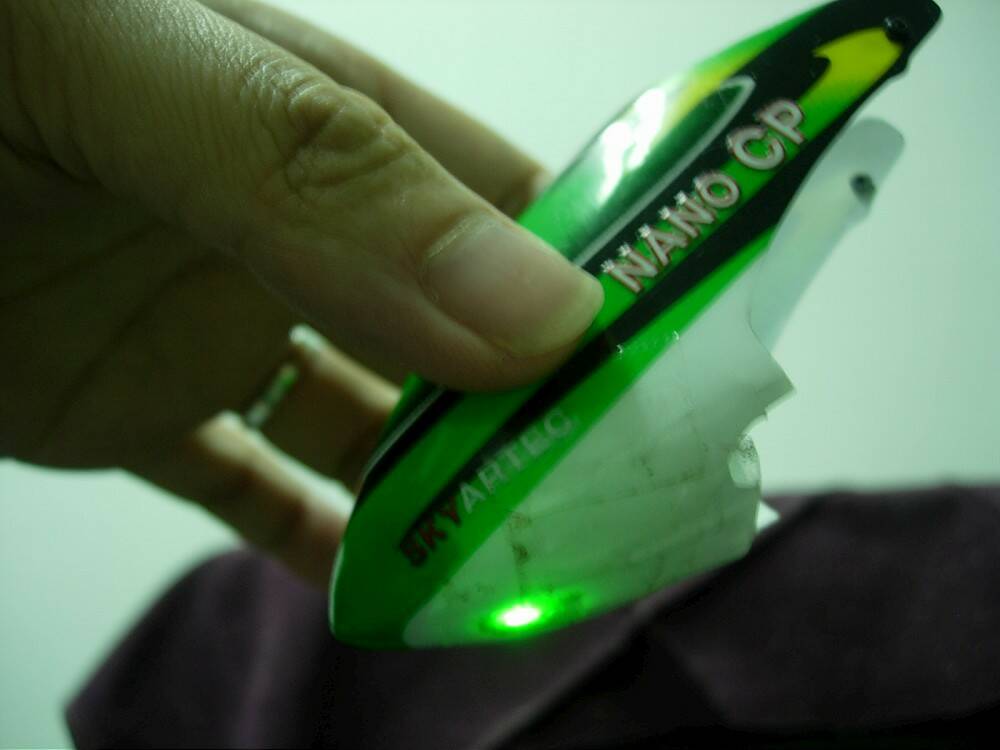 置於機頭罩內