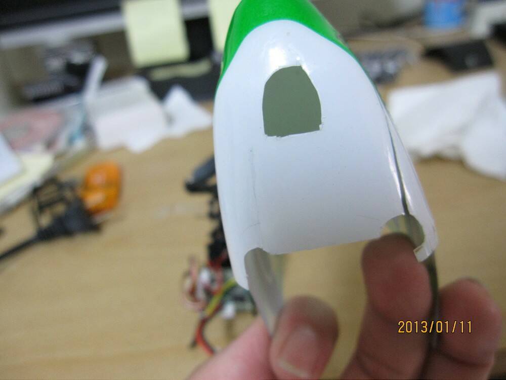 電燈就從這個洞照出，帥吧！