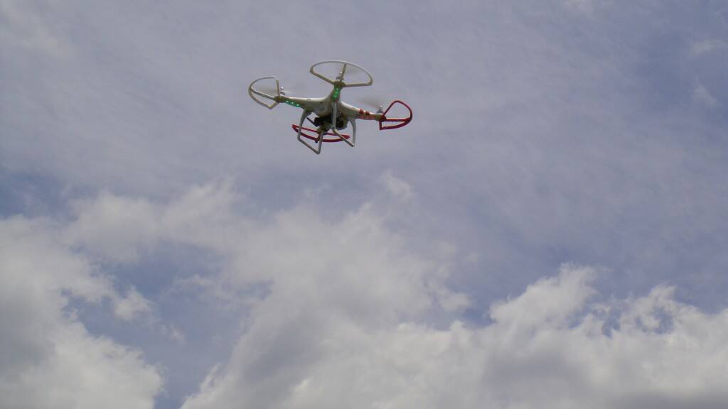 2013-6-8 直昇機 DJI -PHANTOM Go Pro Hero 3四軸保護架空拍-公羽 (3).JPG