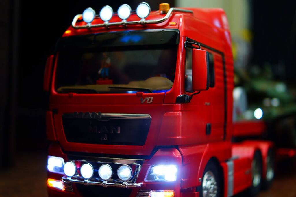1:14 TAMIYA MAN拖車