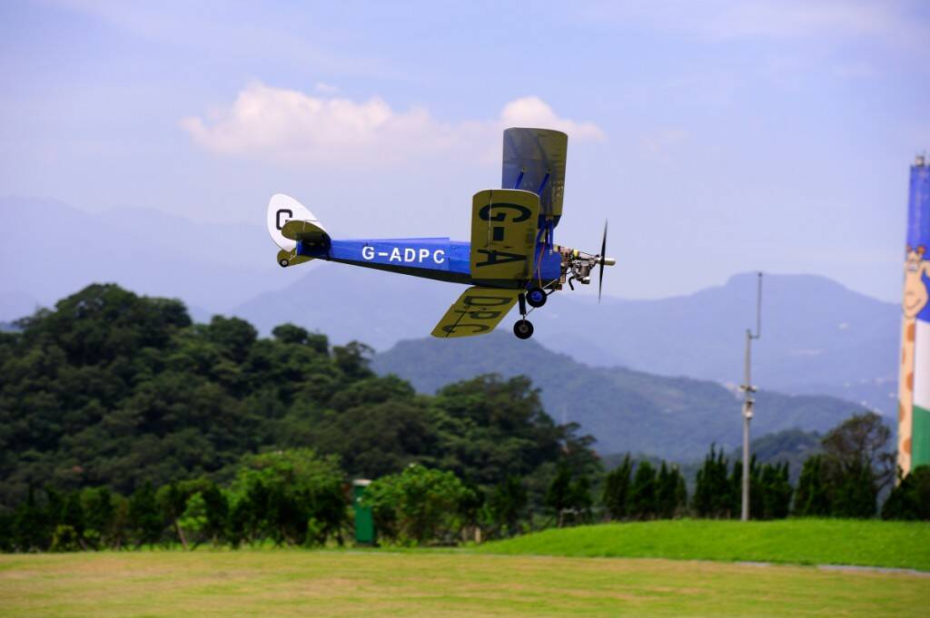 818_9676_01.JPG