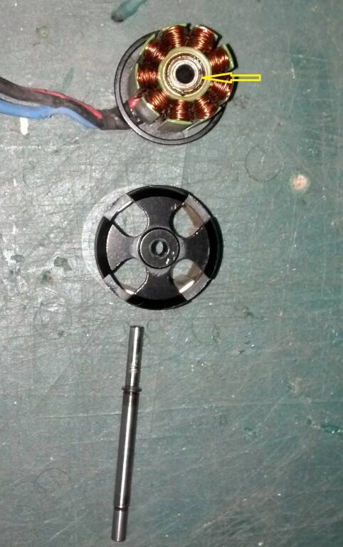 各別測可發現這顆軸承沙沙的