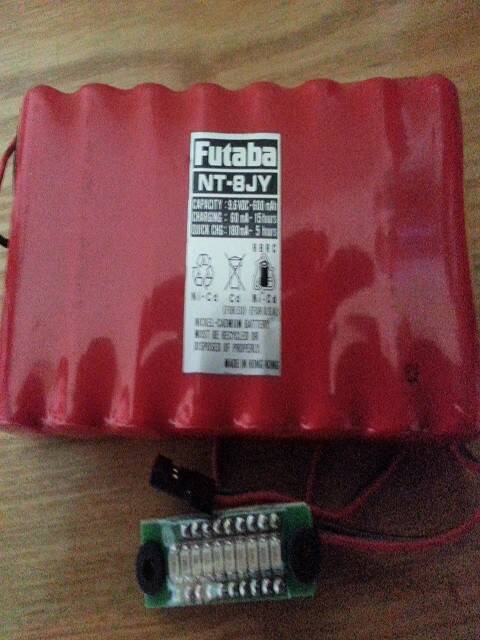 futaba原廠 9.6v電池600mah +LED 6V接收器電源錶 