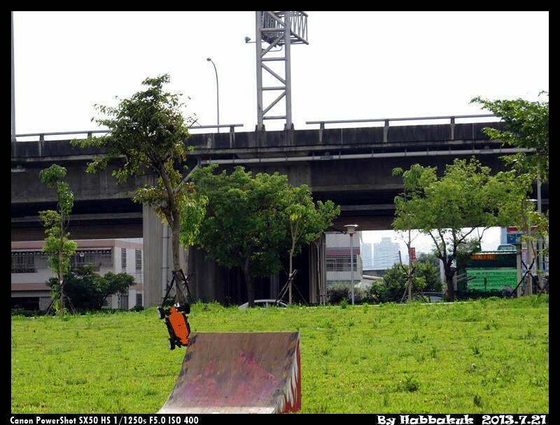 mo00066.JPG