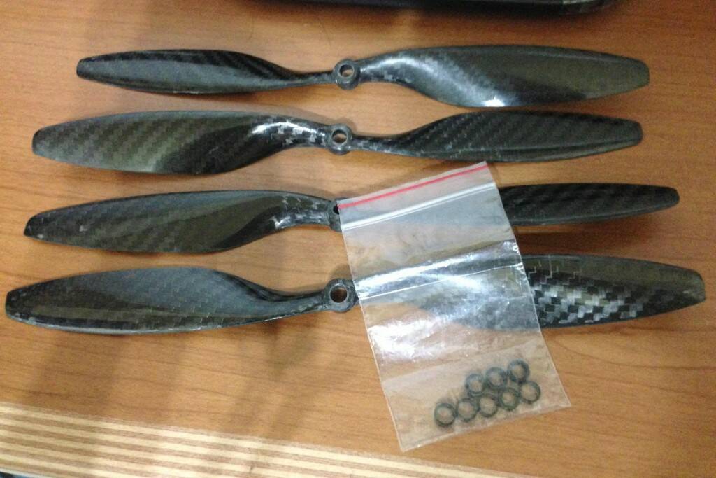 1045碳纖正反兩對