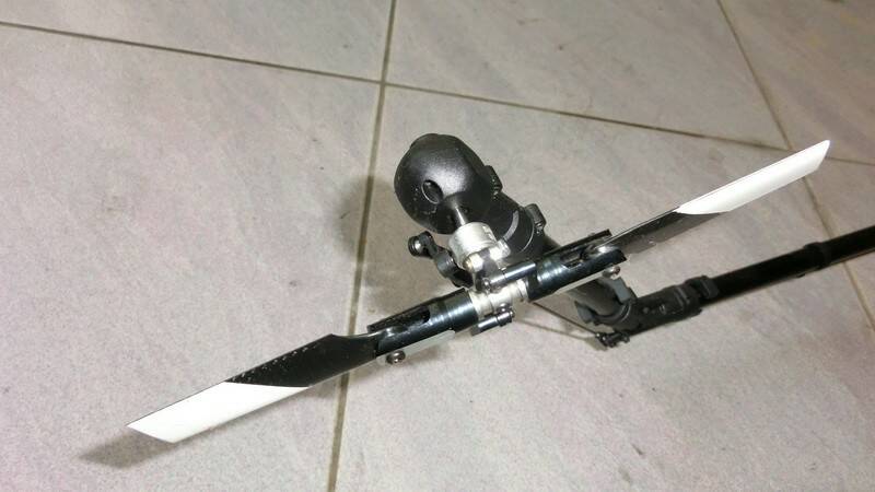 亞拓 ALIGN 正廠 AH-1 像真機 (5).JPG
