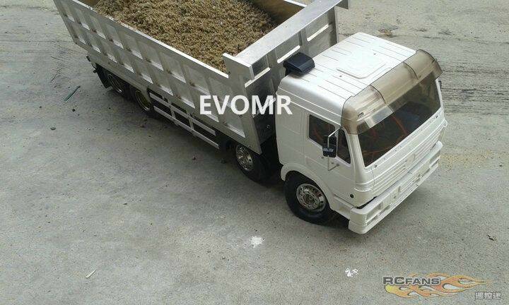 212244nxxs15v5yyey0xm5.jpg