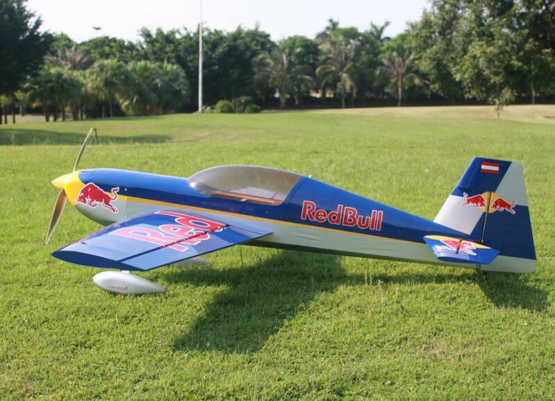 Red Bull EXTRA300LP 1.7M (12).jpg