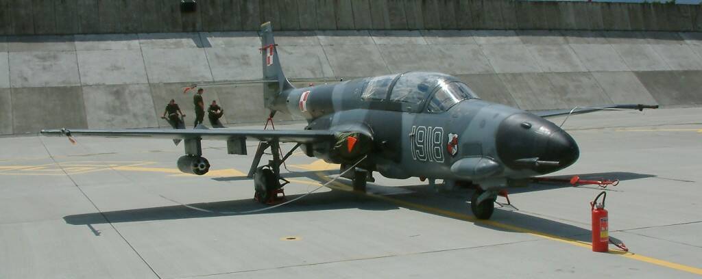 TS-11_Iskra_R_RB3.jpg