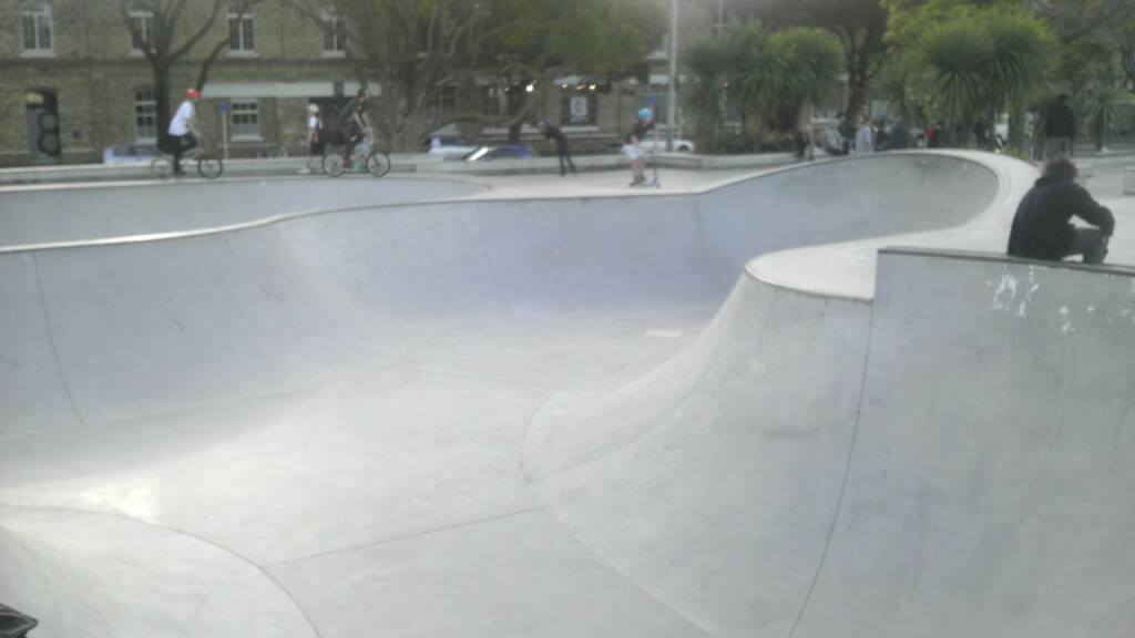 這裡飛360度