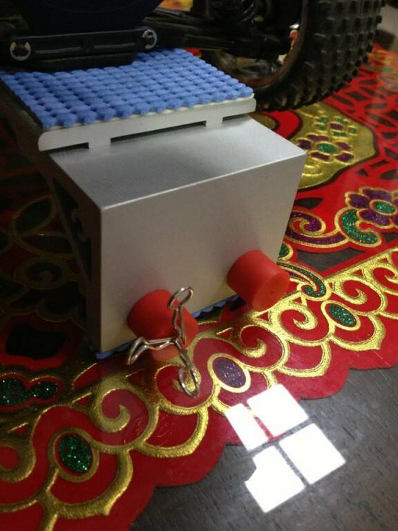 強力磁鐵可以吸小零件或是工具