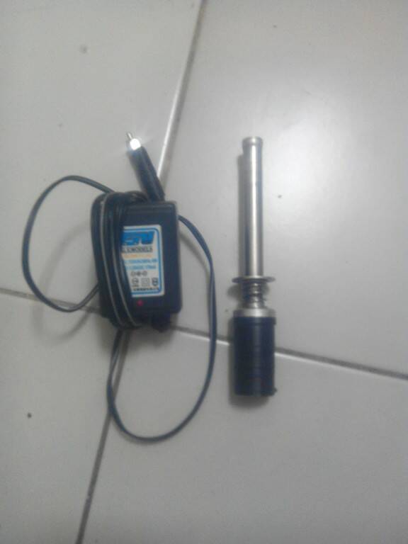 電夾跟電夾充電器