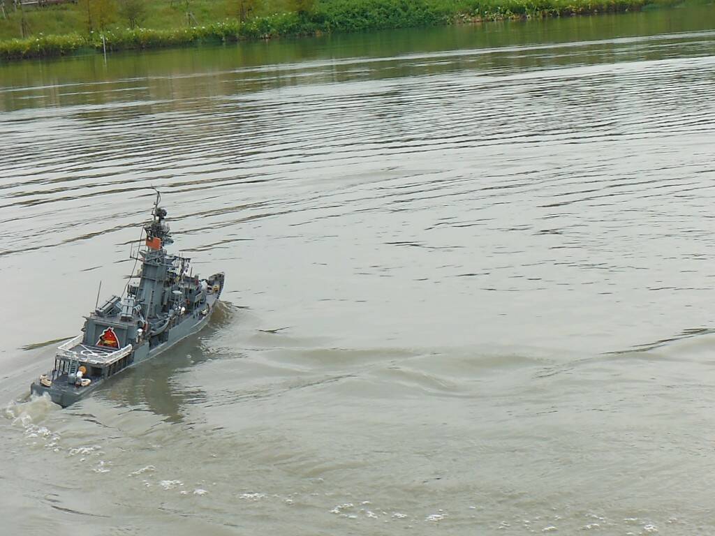 S0042502.JPG