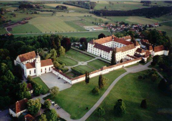 schloss.jpg