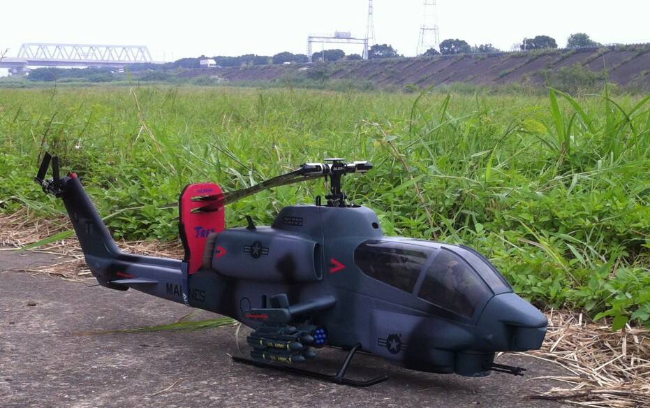 ah1-2.jpg