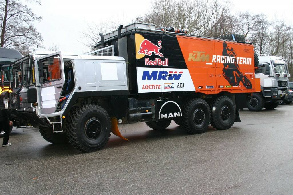 47617_Dakar_-_Preparation_2011_1024.jpg