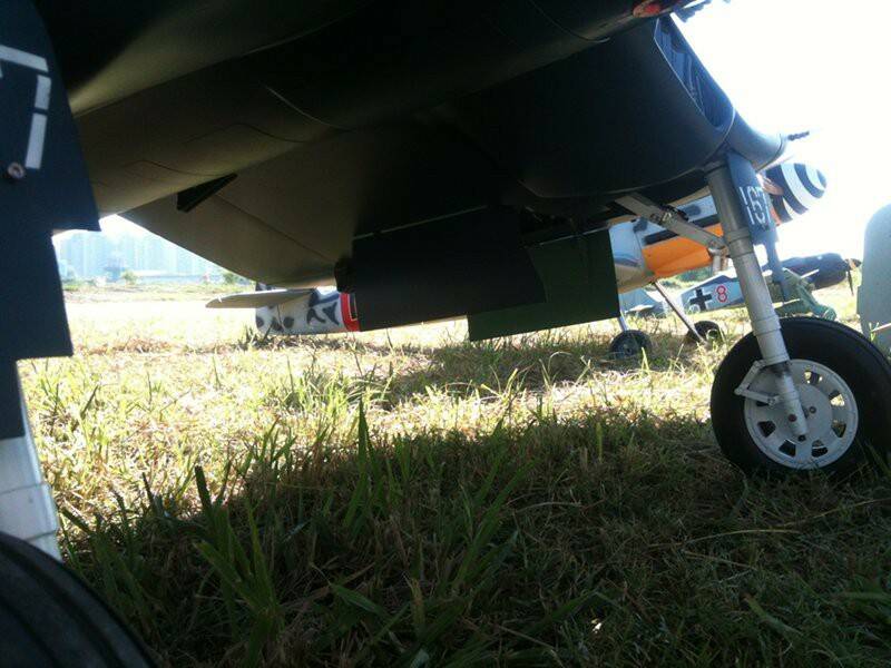 大頭目被斜二的軸心國戰機包圍