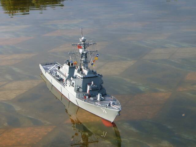 S3702217.JPG