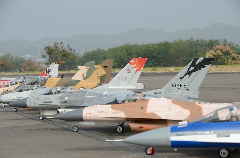 苗栗熱血日F-16首航 104-800.jpg