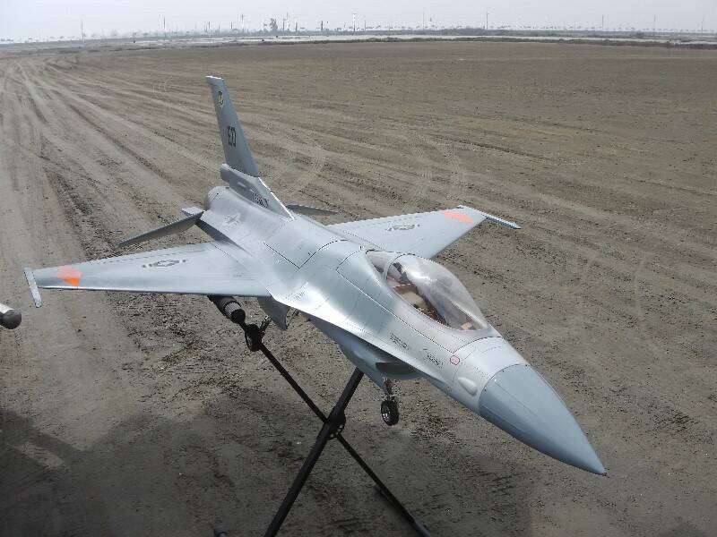 F-16