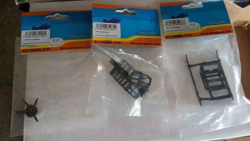 (附上原廠全新腳架X1,原廠全新主體X1,原廠全新十字盤X1)