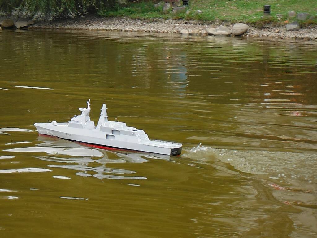 S0063036.JPG