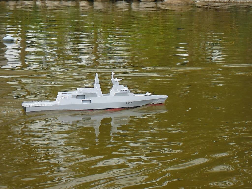 S0212995.JPG