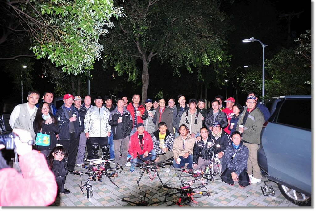 關渡宮空拍夜航64.jpg