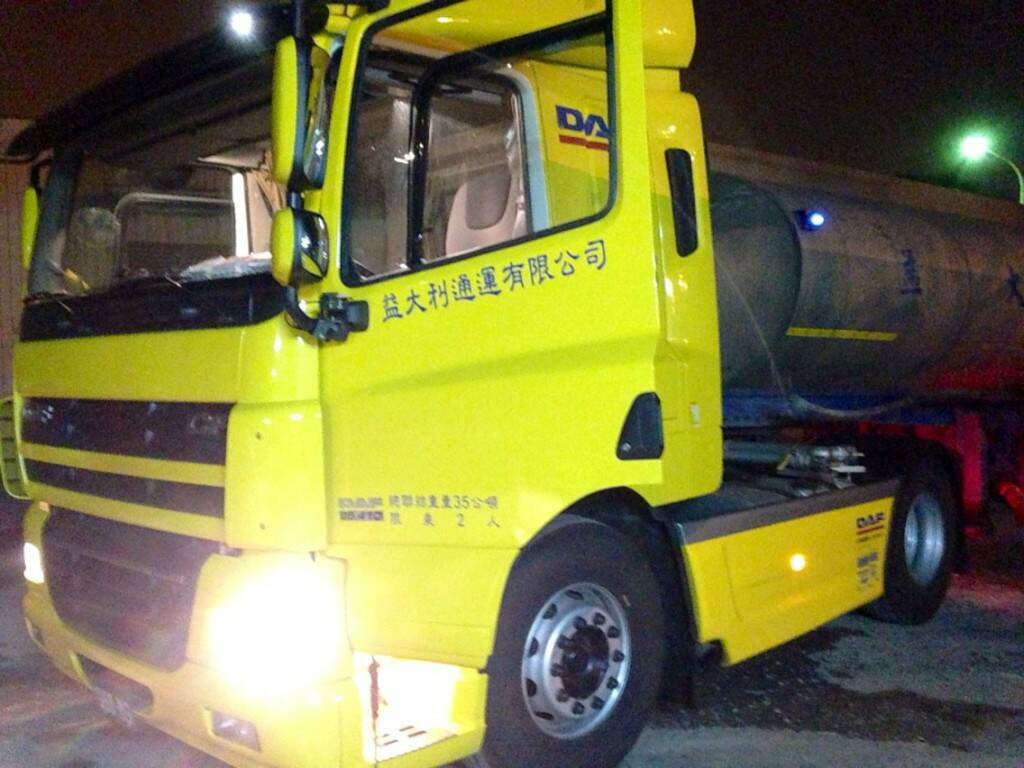 韋憲大車.jpg