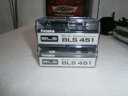2 顆 全新 Futaba BLS451 伺服機