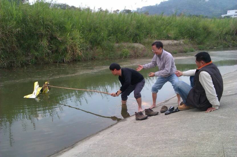 把槍槍推下去怎麼樣^^