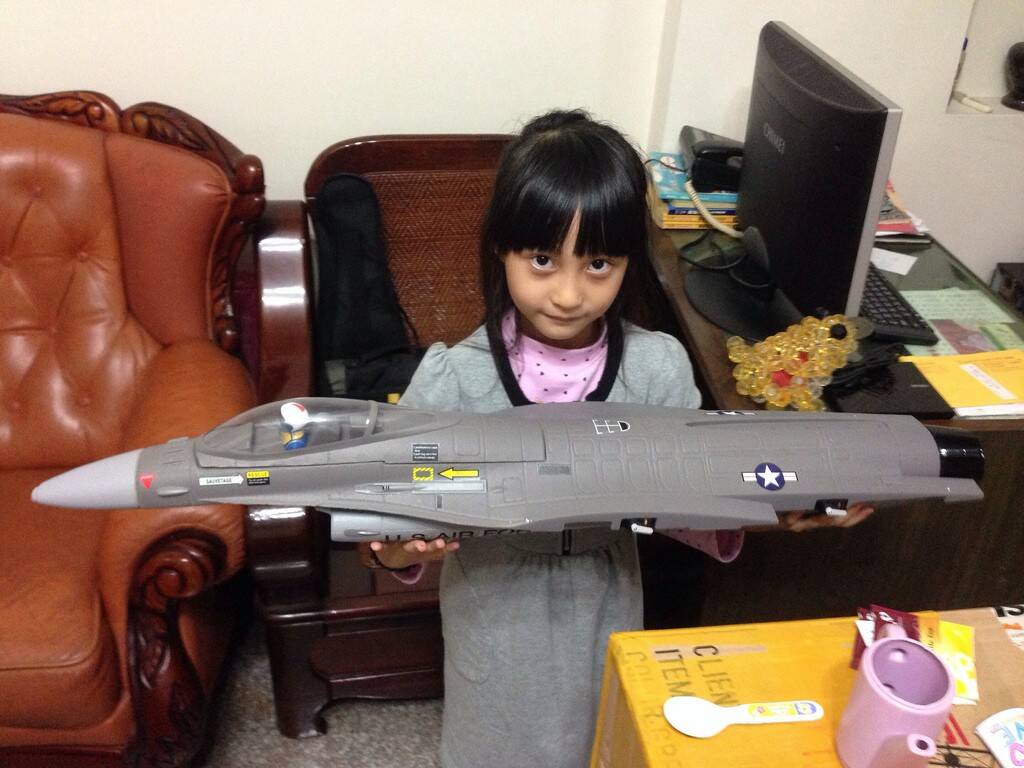 f1602.jpg