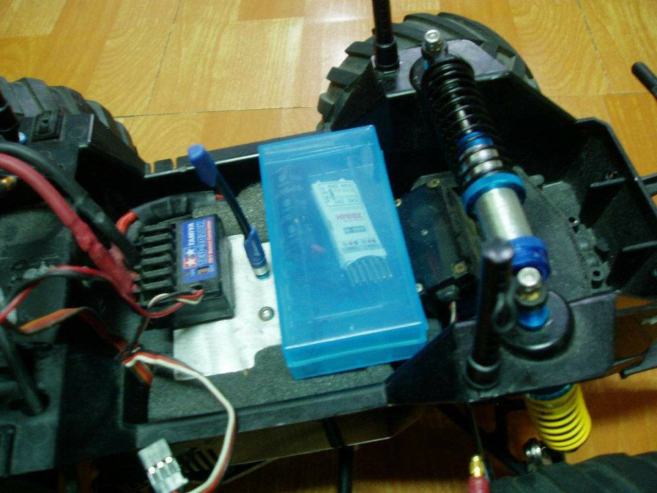 380546_215036171913973_1321653122_n.jpg
