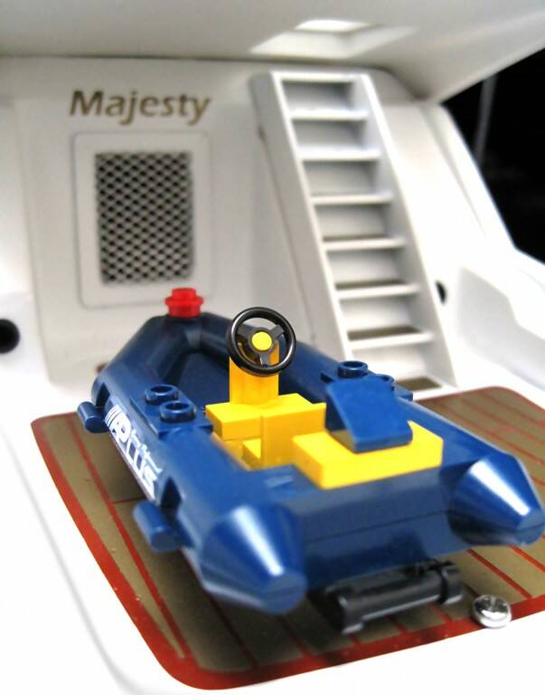 MAJESTY2013-1220-7.jpg